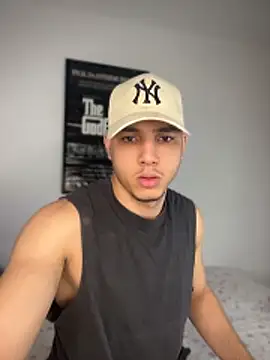 Max valiant online show from April 14, 2026, 12:16 am