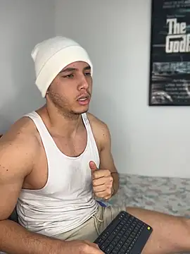 Max valiant online show from April 17, 2026, 8:01 pm