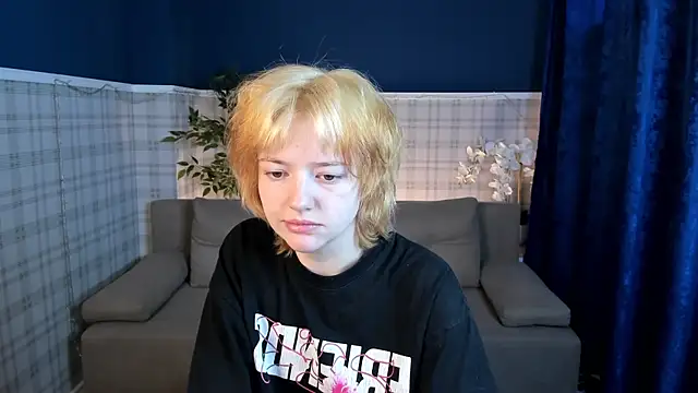 Snapshot of Star_Bee chatting on April 11, 2026, 9:13 am Star Bee online show from April 11, 2026, 9:13 am