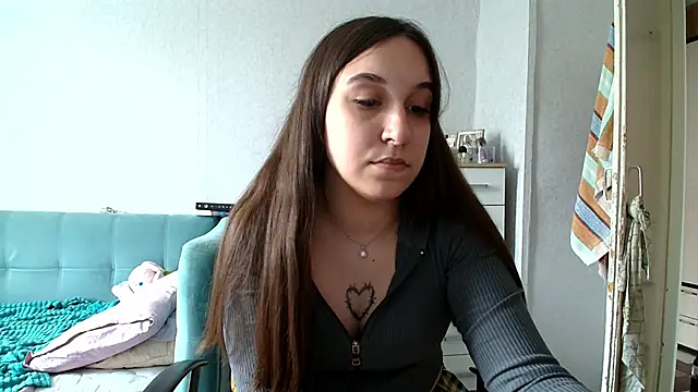 Snapshot of RiannaBrown chatting on May 27, 2026, 6:43 am RiannaBrown online show from May 27, 2026, 6:43 am