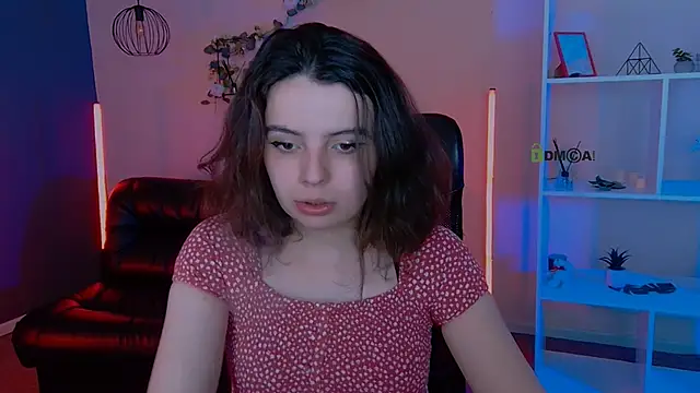 mia mooon  online show from May 30, 2026, 8:22 am