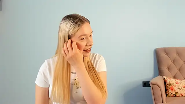 TrenaCavitt online show from April 10, 2026, 6:18 am