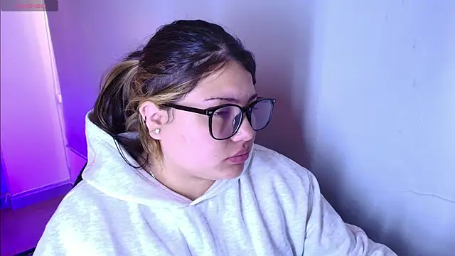 Snapshot of Dreamboo__ chatting on May 9, 2026, 11:37 am Dreamboo online show from May 9, 2026, 11:37 am