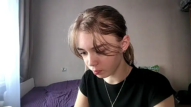 Snapshot of HebrewRiding chatting on May 9, 2026, 8:08 am HebrewRiding online show from May 9, 2026, 8:08 am
