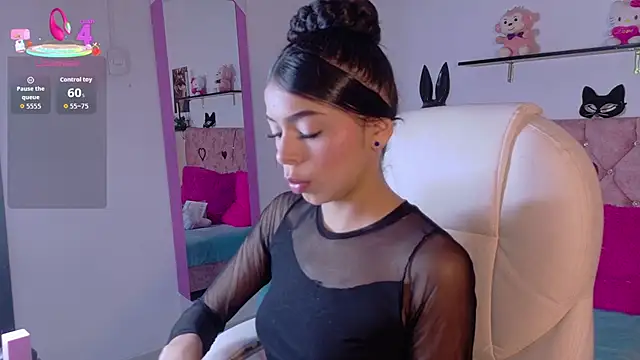Snapshot of VelinaHoney chatting on April 29, 2026, 12:53 pm VelinaHoney online show from April 29, 2026, 12:53 pm