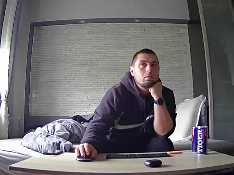 Sebq95 online show from April 9, 2026, 2:11 pm