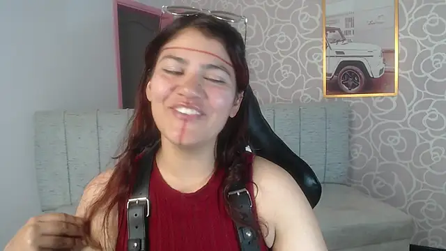 Scarlett jhonson ch online show from May 19, 2026, 7:53 pm