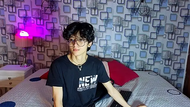 Twink Sebas7 online show from April 28, 2026, 12:21 pm