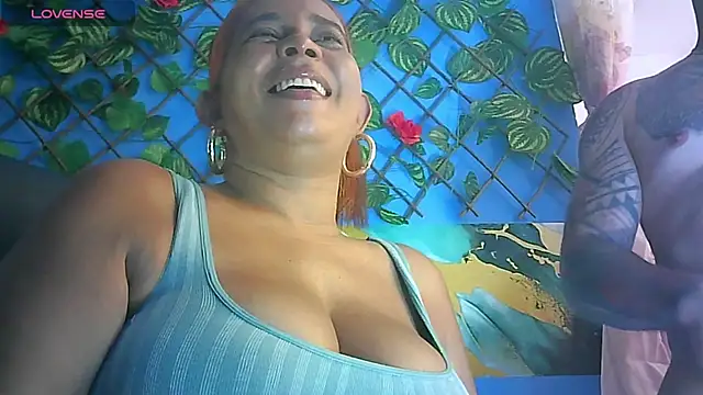 Honey And Co online show from April 17, 2026, 12:02 am