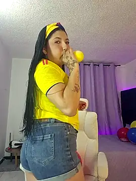Snapshot of Celestee_21 chatting on June 18, 2026, 1:50 am Celestee 21 online show from June 18, 2026, 1:50 am