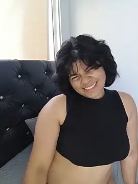 Snapshot of Jenna_Greyy_ chatting on May 19, 2026, 9:43 pm Jenna Greyy online show from May 19, 2026, 9:43 pm