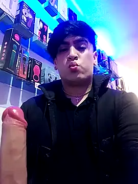 Snapshot of alecars chatting on April 10, 2026, 9:19 pm alecars online show from April 10, 2026, 9:19 pm