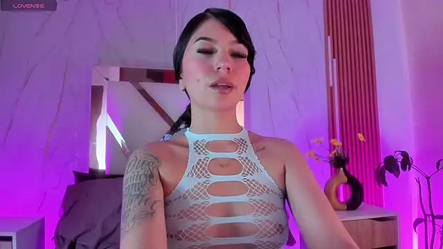 sweett sophie1 online show from May 20, 2026, 10:49 pm