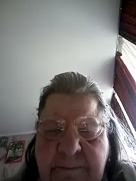Snapshot of MartaMia68 chatting on April 24, 2026, 5:54 am MartaMia68 online show from April 24, 2026, 5:54 am