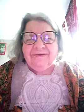 Snapshot of MartaMia68 chatting on May 17, 2026, 4:03 pm MartaMia68 online show from May 17, 2026, 4:03 pm