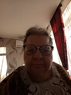 Snapshot of MartaMia68 chatting on June 25, 2026, 5:17 pm MartaMia68 online show from June 25, 2026, 5:17 pm