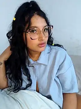 Maddy Kay online show from April 21, 2026, 11:49 am