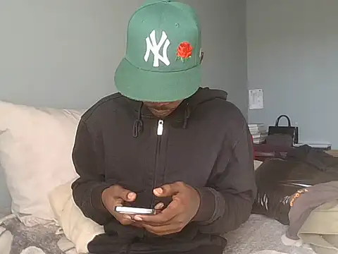 Snapshot of Nkazimulz chatting on May 20, 2026, 6:41 am Nkazimulz online show from May 20, 2026, 6:41 am