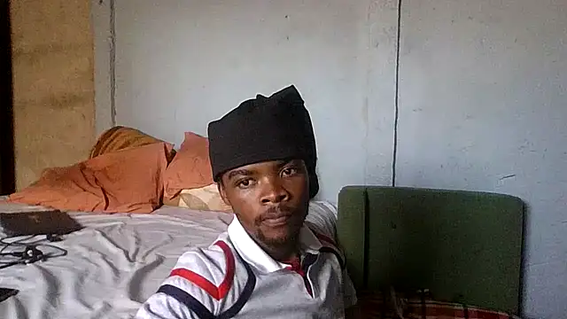 Snapshot of Nkazimulz chatting on July 18, 2026, 10:41 am Nkazimulz online show from July 18, 2026, 10:41 am