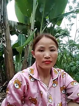  Lyly pussy  online show from April 17, 2026, 11:24 am