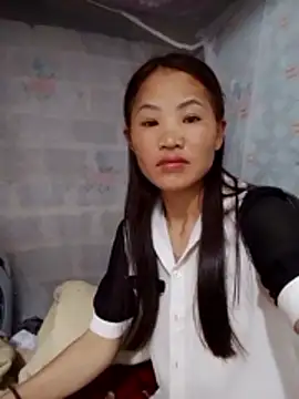  Lyly pussy  online show from May 1, 2026, 11:31 pm