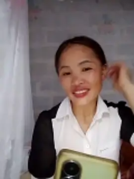  Lyly pussy  online show from May 9, 2026, 2:00 pm