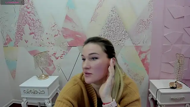 Helly nanci online show from April 9, 2026, 11:15 am