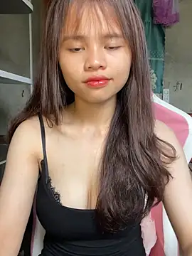 mayha11 online show from April 23, 2026, 1:29 am