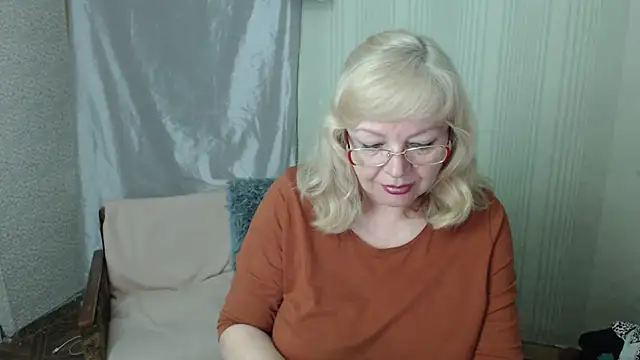 LavandaMay online show from May 15, 2026, 6:59 pm