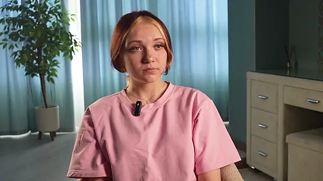 Snapshot of SonyaTacey chatting on April 10, 2026, 3:56 am SonyaTacey online show from April 10, 2026, 3:56 am