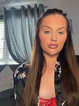 shelbyeyex online show from May 1, 2026, 2:21 pm