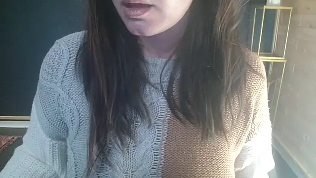 NicoleLove  online show from April 19, 2026, 5:07 am