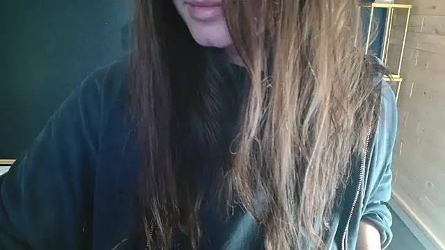 NicoleLove  online show from June 4, 2026, 6:30 am