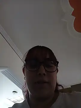Snapshot of AliceScoot_ chatting on June 3, 2026, 6:13 pm AliceScoot online show from June 3, 2026, 6:13 pm