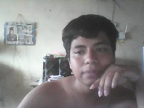 Snapshot of Axel_BABY chatting on May 8, 2026, 1:38 pm Axel BABY online show from May 8, 2026, 1:38 pm