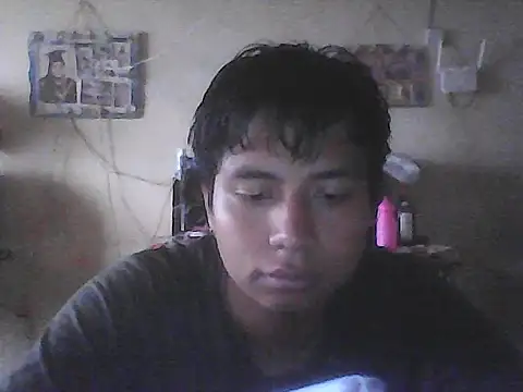 Snapshot of Axel_BABY chatting on May 14, 2026, 1:40 pm Axel BABY online show from May 14, 2026, 1:40 pm