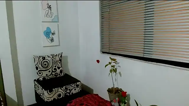 alisonnturbay online show from April 27, 2026, 3:48 am