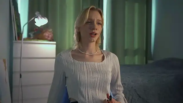 GildaThurgood online show from April 14, 2026, 4:07 am