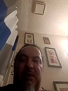 MrBustNut2026 online show from April 22, 2026, 6:27 am