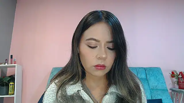 SalomeMartinez  online show from May 6, 2026, 1:16 pm