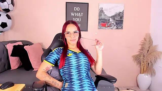 Snapshot of _MaryAnn chatting on June 17, 2026, 7:59 pm MaryAnn online show from June 17, 2026, 7:59 pm