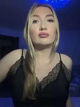 Mira royy online show from May 27, 2026, 5:54 pm