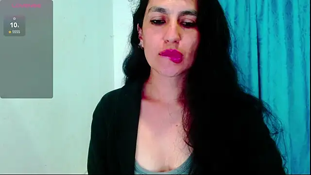 Snapshot of diosa_gil chatting on May 12, 2026, 12:52 am diosa gil online show from May 12, 2026, 12:52 am