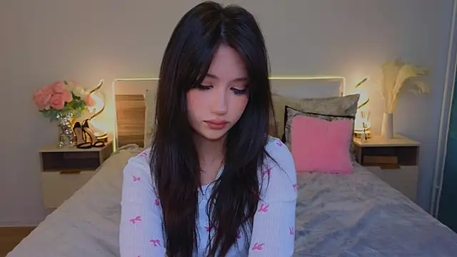 BrianaSteels online show from April 29, 2026, 6:28 am