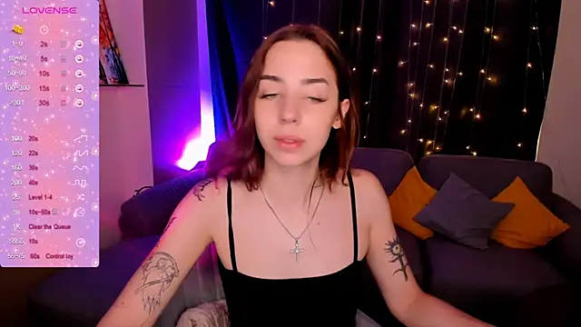 Snapshot of CharliGrace_ chatting on July 11, 2026, 8:06 am CharliGrace online show from July 11, 2026, 8:06 am