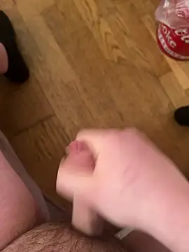 Snapshot of paullove69 chatting on April 10, 2026, 10:42 am paullove69 online show from April 10, 2026, 10:42 am