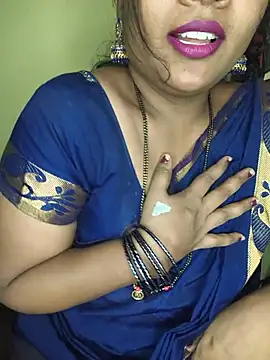 Snapshot of ur_love_kannada1 chatting on July 18, 2026, 11:36 am ur love kannada1 online show from July 18, 2026, 11:36 am