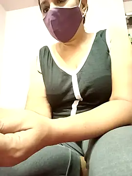 Tamilaunty35 online show from April 30, 2026, 3:35 am