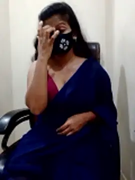 Snapshot of black-woman chatting on April 14, 2026, 3:51 pm black-woman online show from April 14, 2026, 3:51 pm