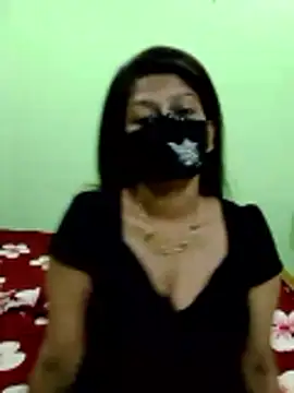 Snapshot of black-woman chatting on May 14, 2026, 5:31 pm black-woman online show from May 14, 2026, 5:31 pm